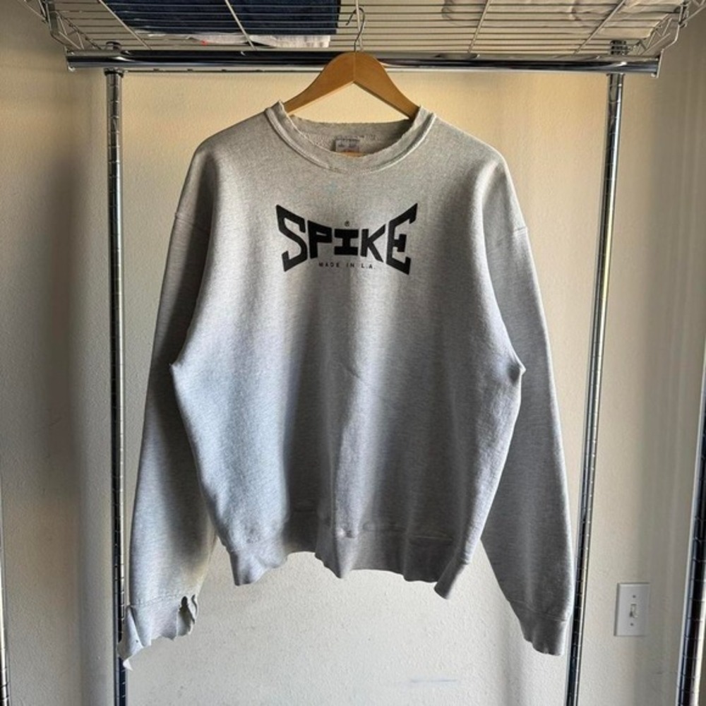 Vintage 90s Oversized Distressed Gray Spike Gymwear Crewneck‎